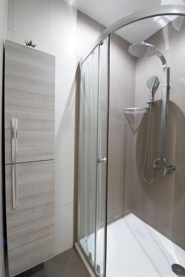 Modern 3 Bedroom & 3 Bathroom Apartment - Near Balluta Bay Saint Julian's Exterior photo
